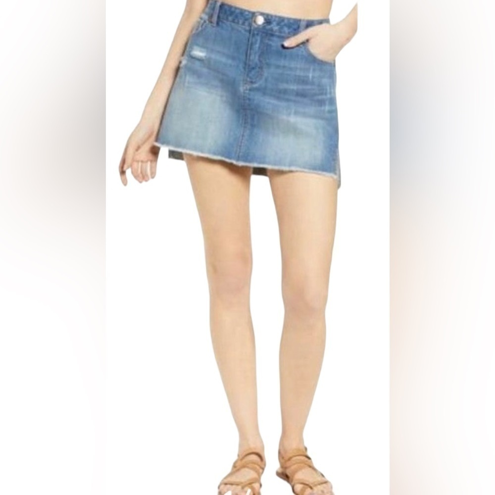 1822 Denim Raw Hem Mini Skirt
